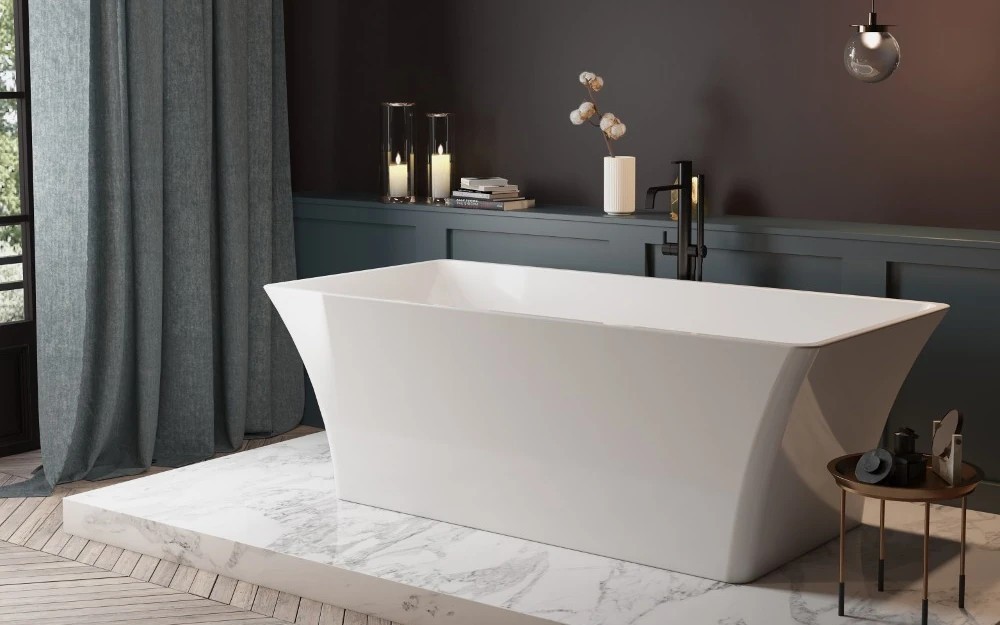 4 Secrets to a Shiny-Clean Bathtub